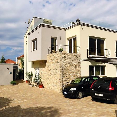 Apartments Rotiroti Задар Экстерьер фото