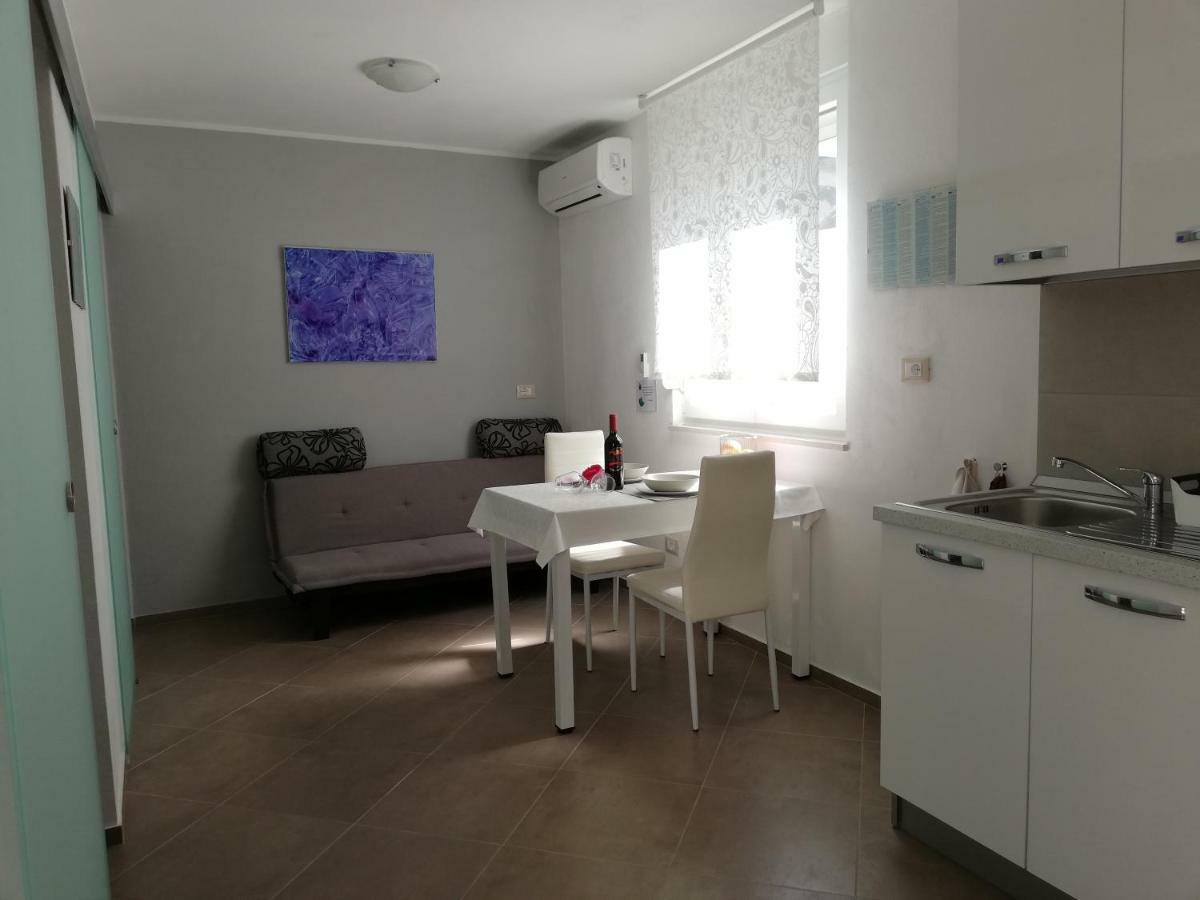 Apartments Rotiroti Задар Экстерьер фото